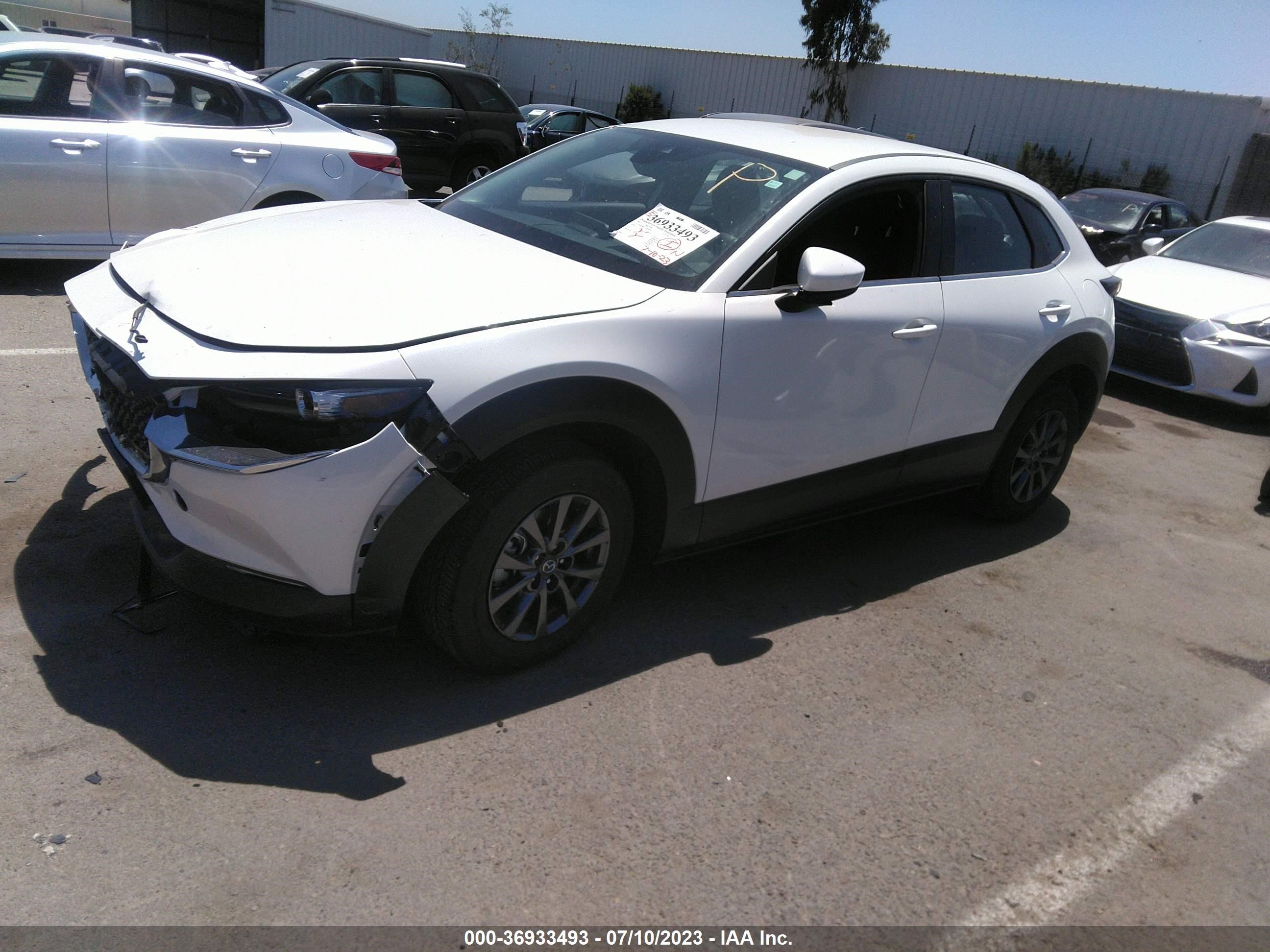 Photo 1 VIN: 3MVDMBAL1NM424901 - MAZDA CX-30 