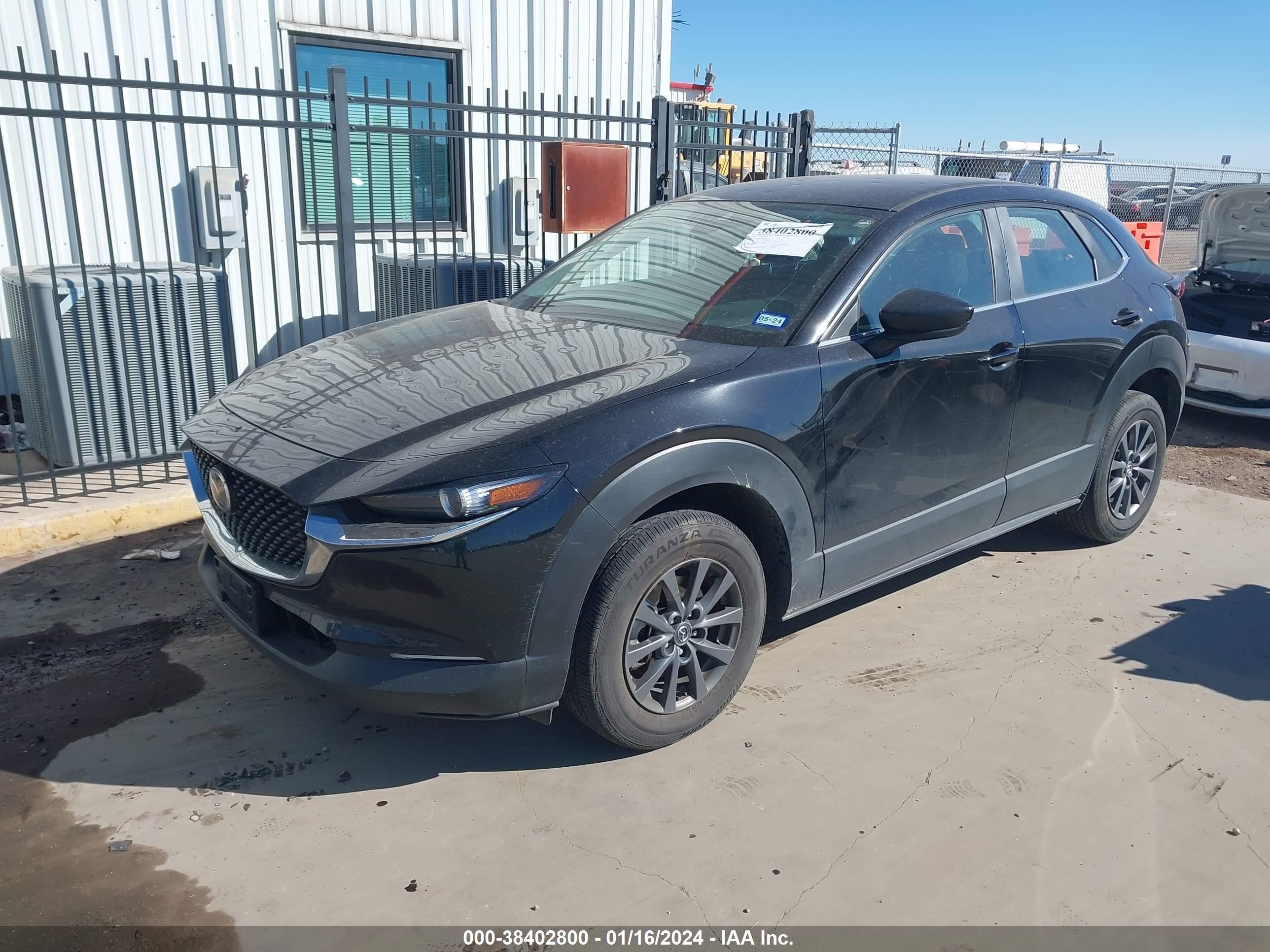 Photo 1 VIN: 3MVDMBAL1NM426647 - MAZDA CX-30 