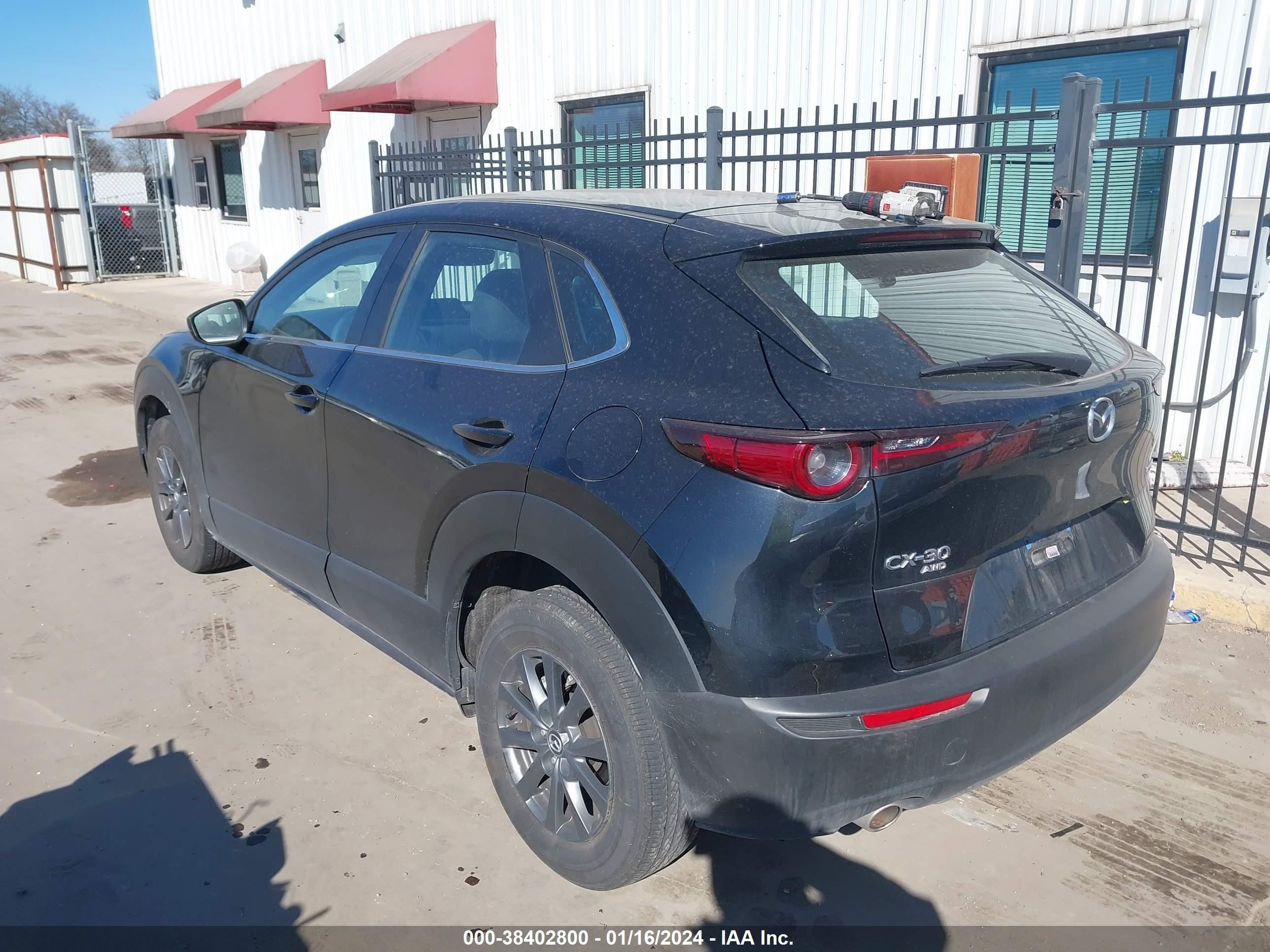 Photo 2 VIN: 3MVDMBAL1NM426647 - MAZDA CX-30 