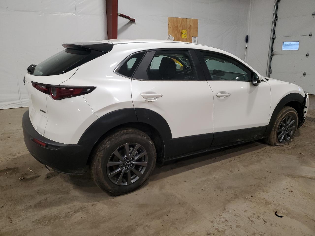 Photo 2 VIN: 3MVDMBAM1PM544323 - MAZDA CX-30 