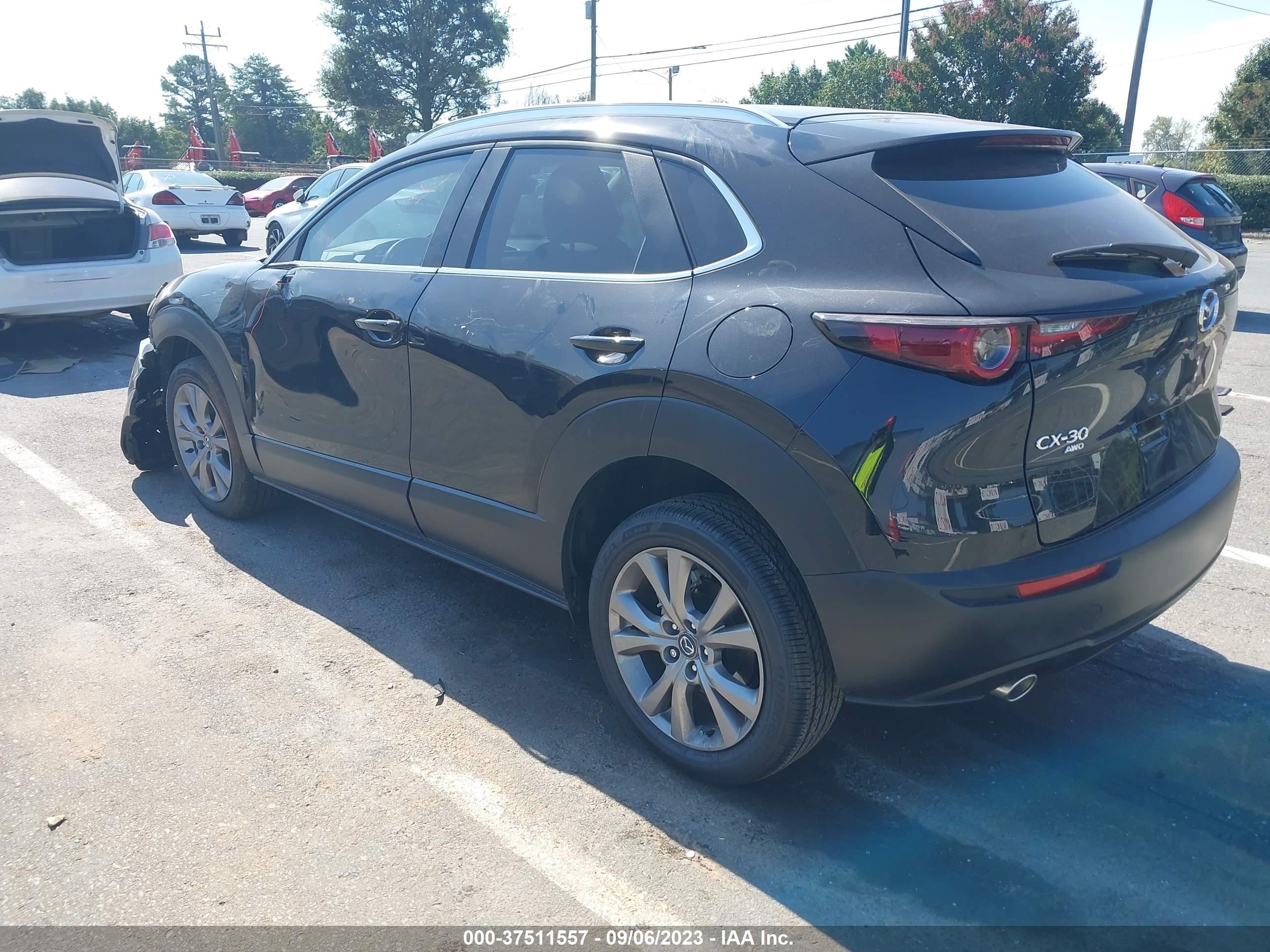 Photo 2 VIN: 3MVDMBBM0PM555649 - MAZDA CX-30 