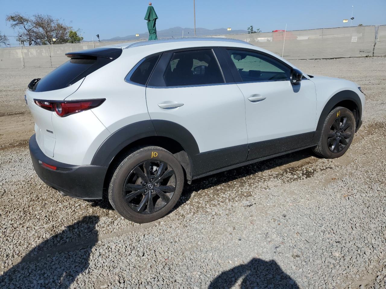 Photo 2 VIN: 3MVDMBBM3RM616804 - MAZDA CX-30 