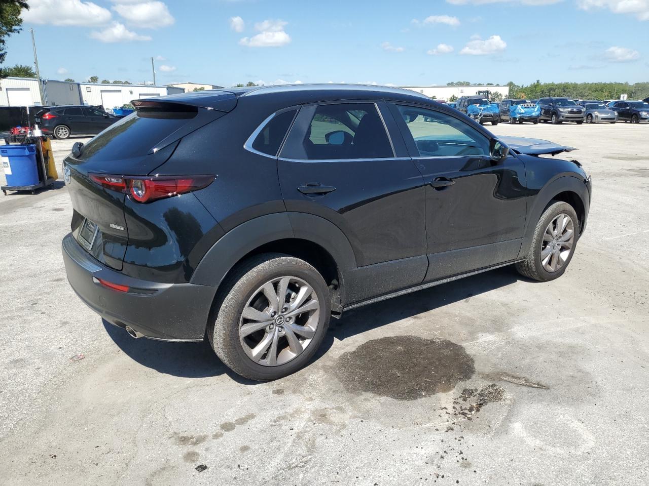 Photo 2 VIN: 3MVDMBBM4PM537705 - MAZDA CX-30 