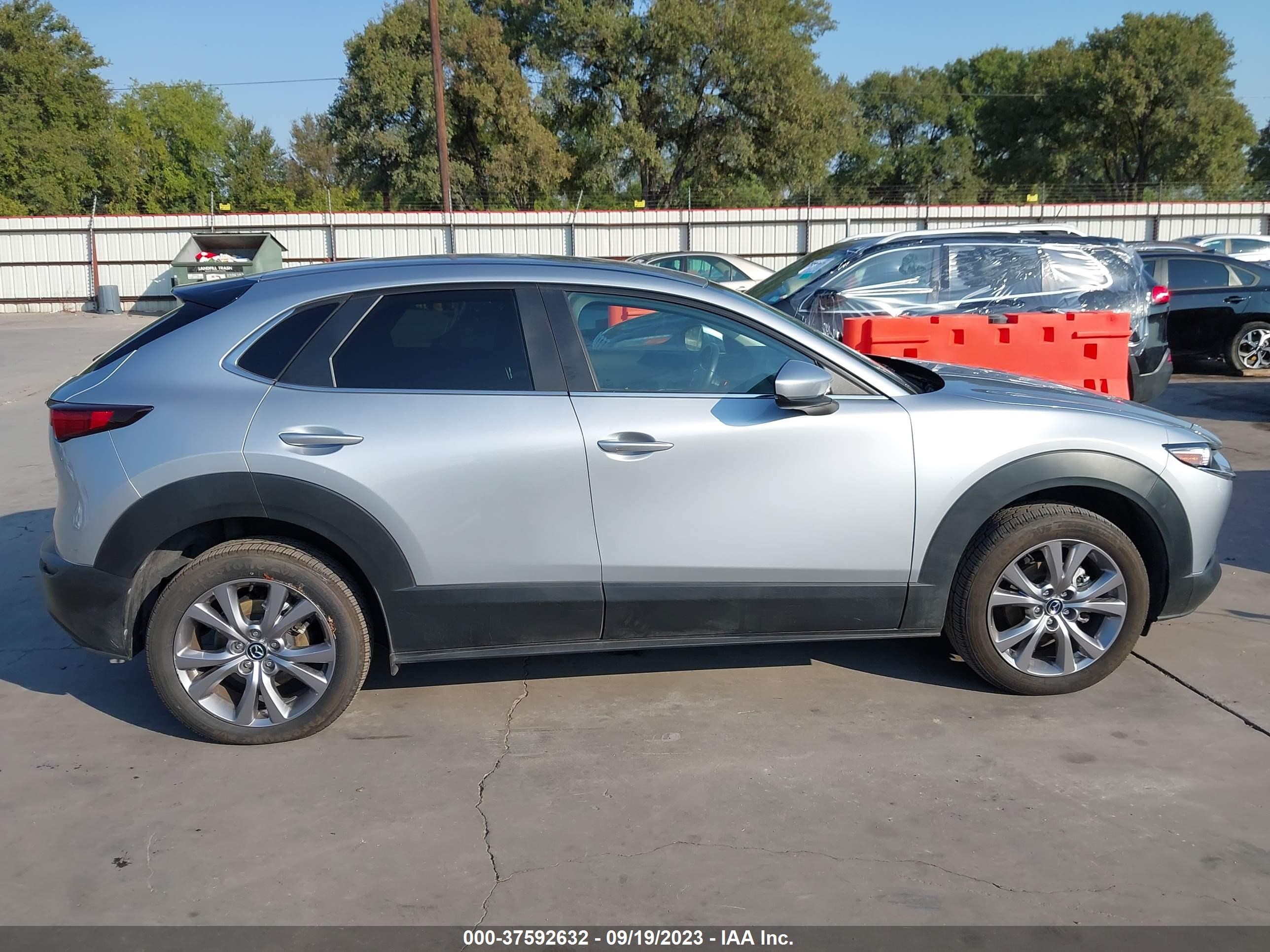 Photo 13 VIN: 3MVDMBCL6MM273145 - MAZDA CX-30 