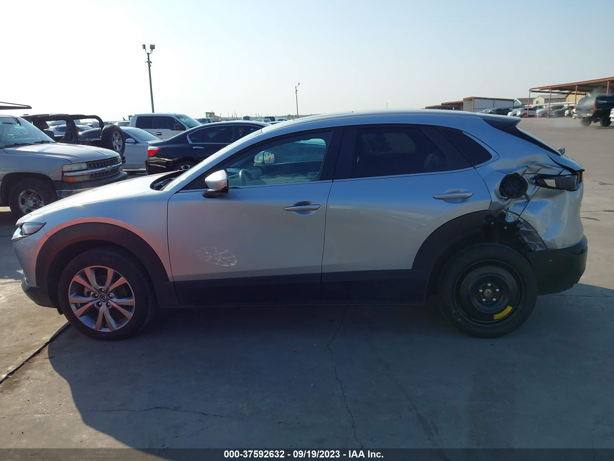 Photo 14 VIN: 3MVDMBCL6MM273145 - MAZDA CX-30 