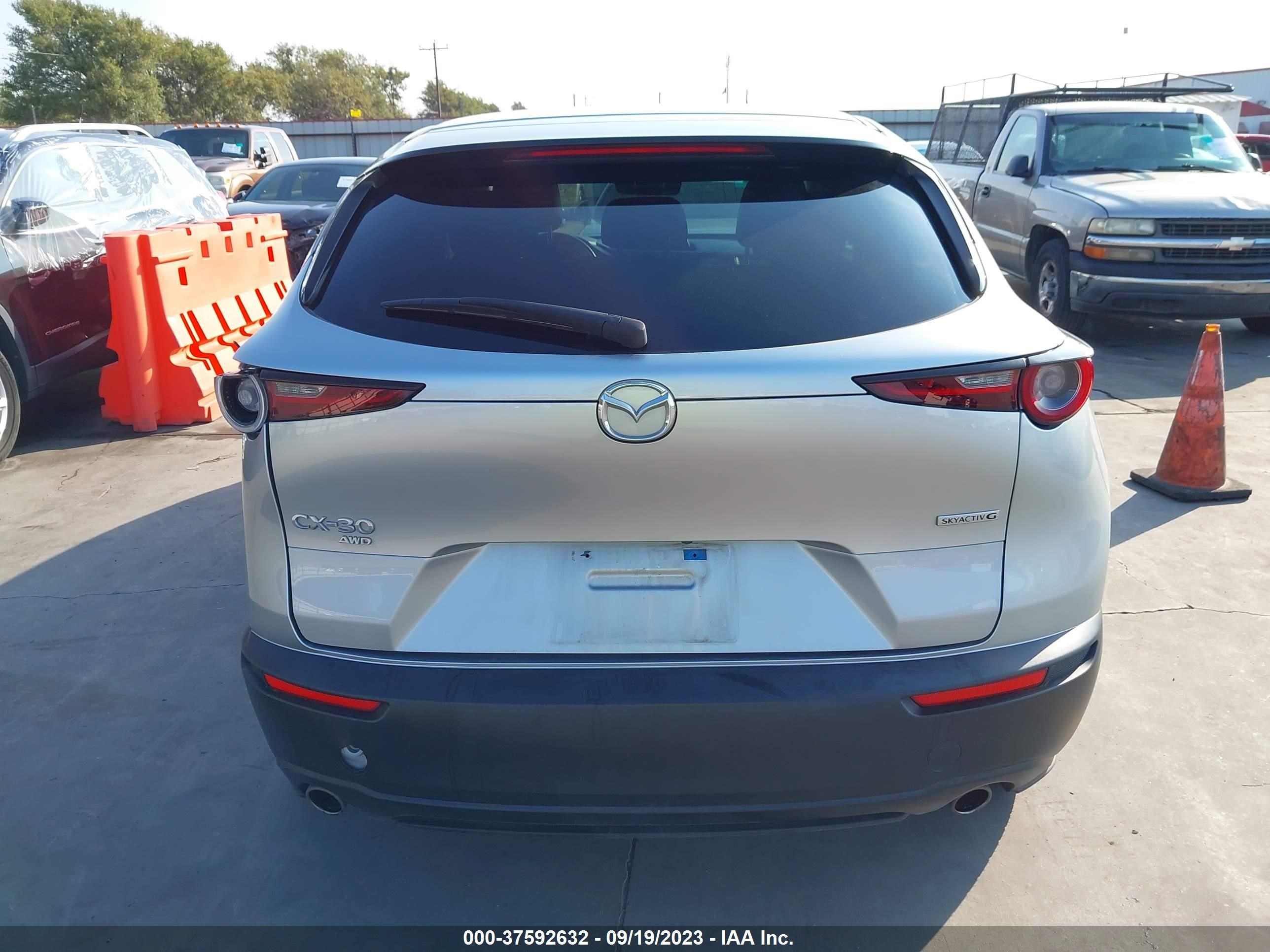 Photo 16 VIN: 3MVDMBCL6MM273145 - MAZDA CX-30 