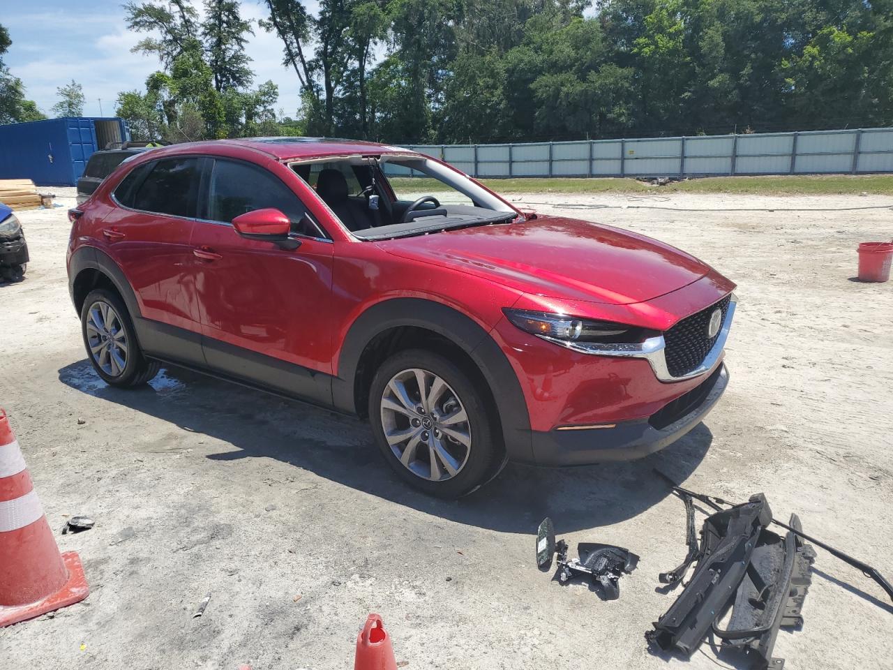 Photo 3 VIN: 3MVDMBCLXMM271494 - MAZDA CX-30 