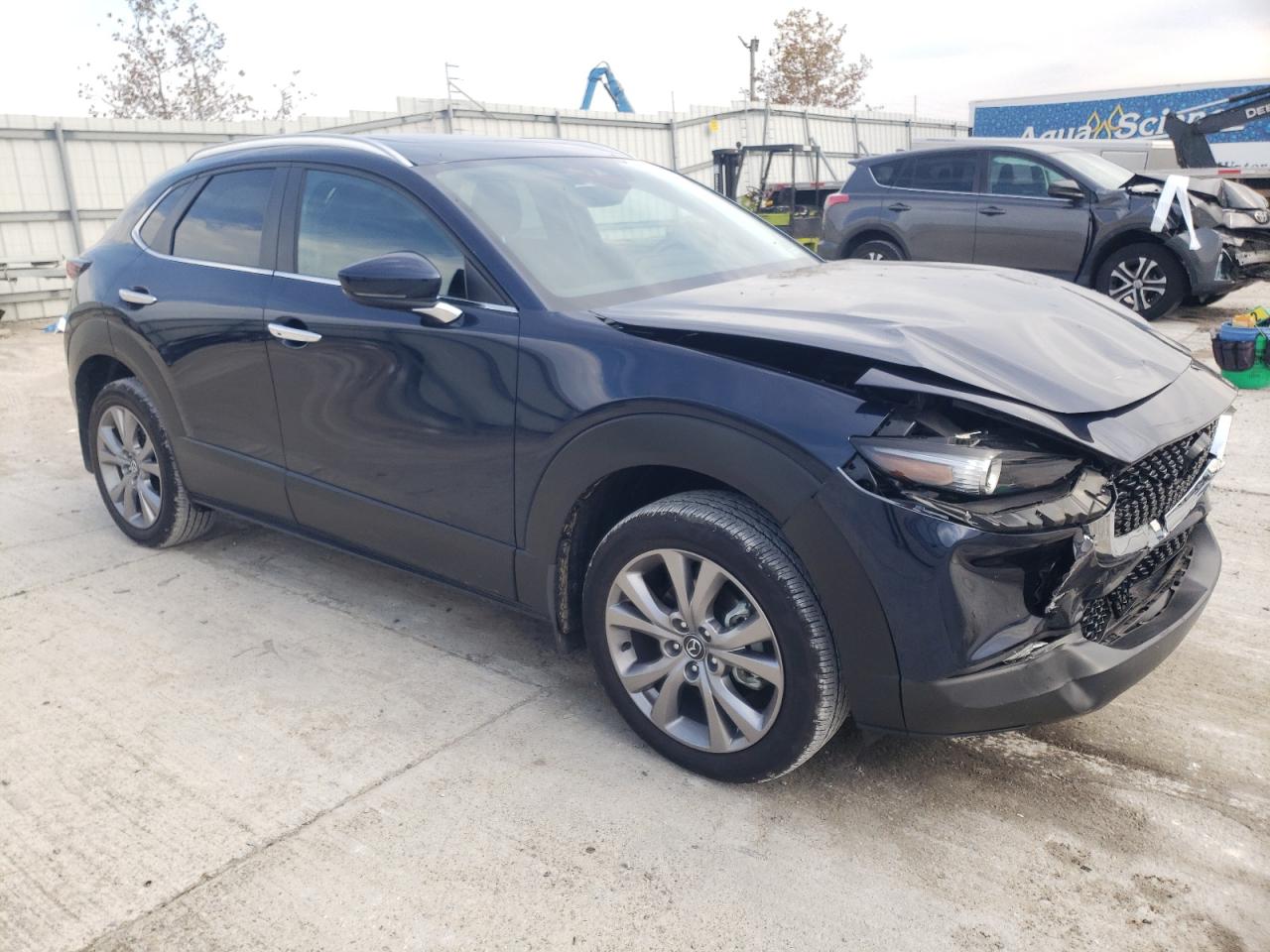 Photo 3 VIN: 3MVDMBCLXNM405812 - MAZDA CX-30 