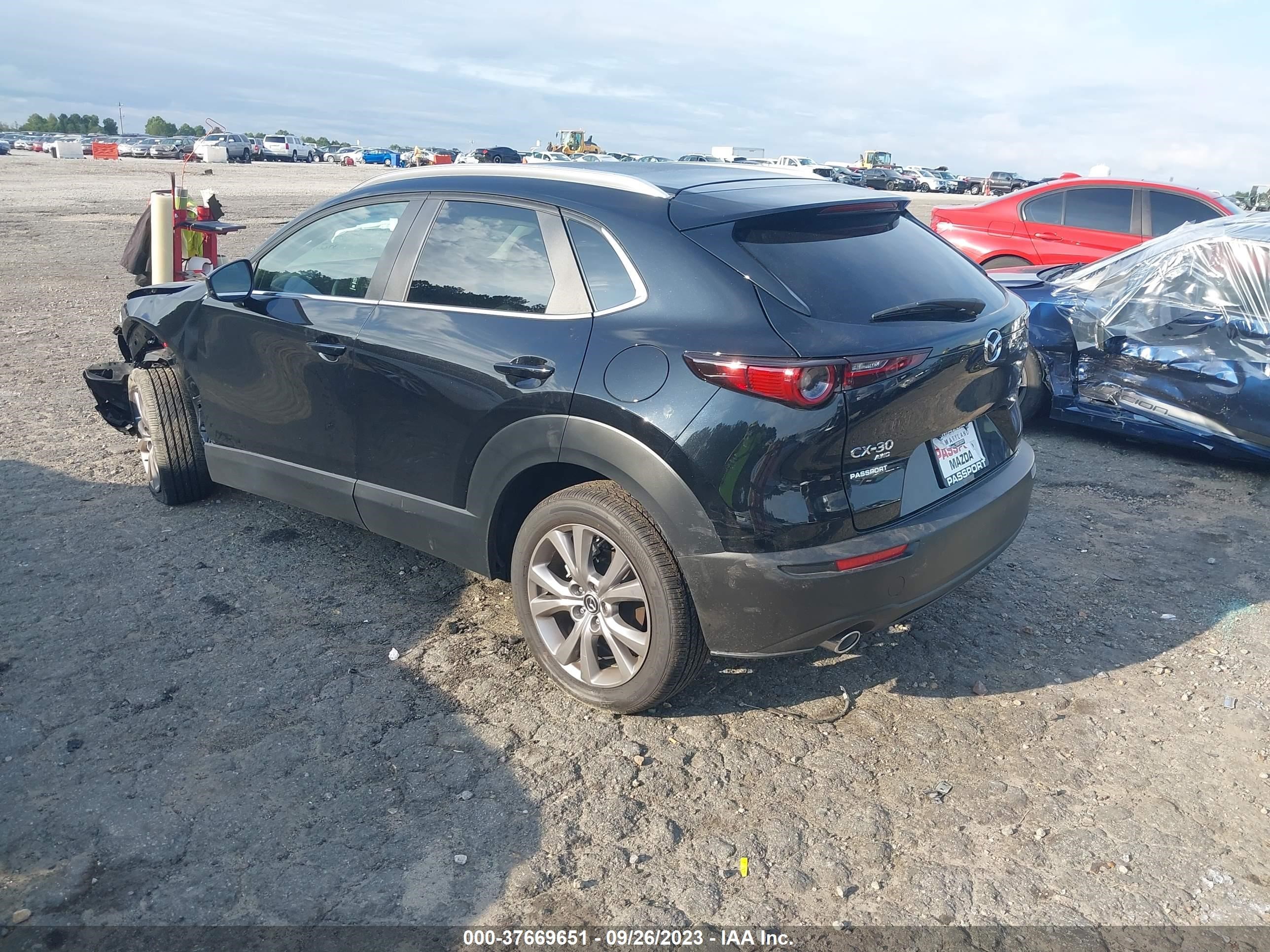 Photo 2 VIN: 3MVDMBCM1PM547140 - MAZDA CX-30 