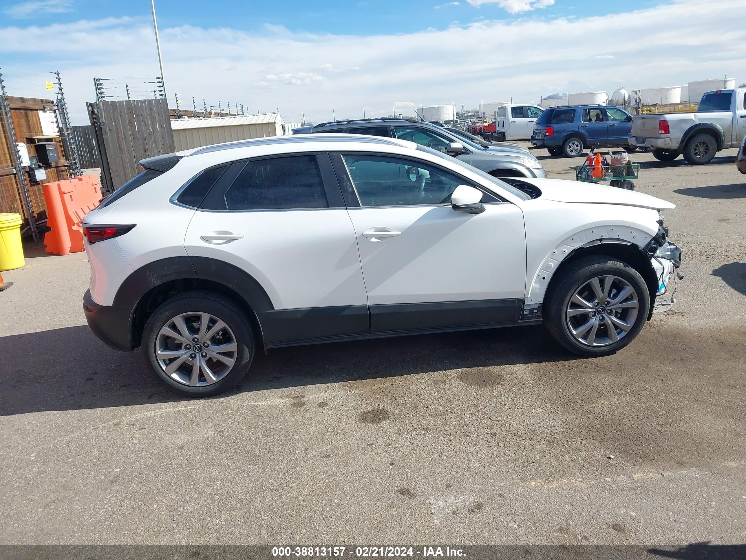 Photo 12 VIN: 3MVDMBCM4PM562716 - MAZDA CX-30 