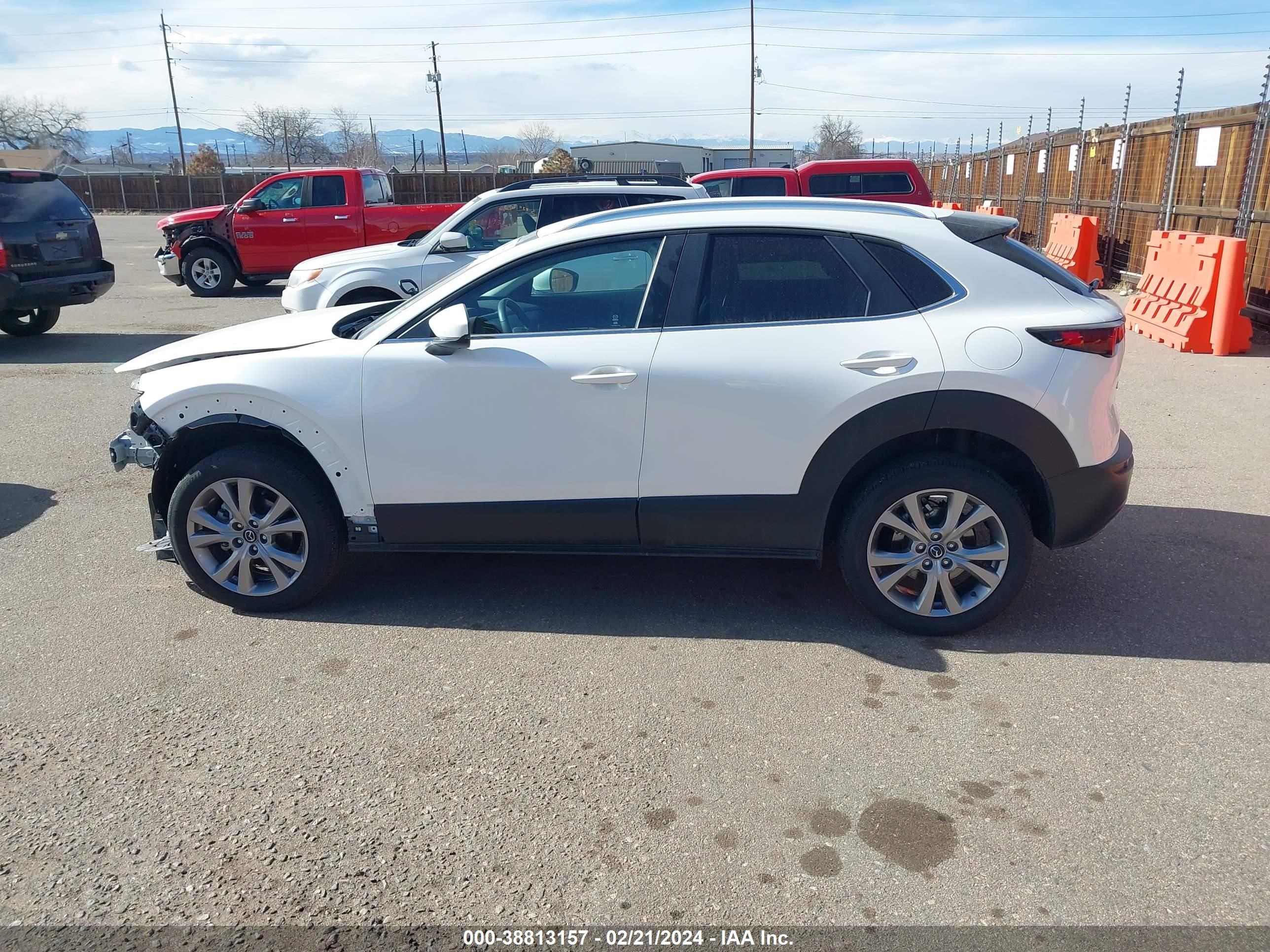 Photo 13 VIN: 3MVDMBCM4PM562716 - MAZDA CX-30 