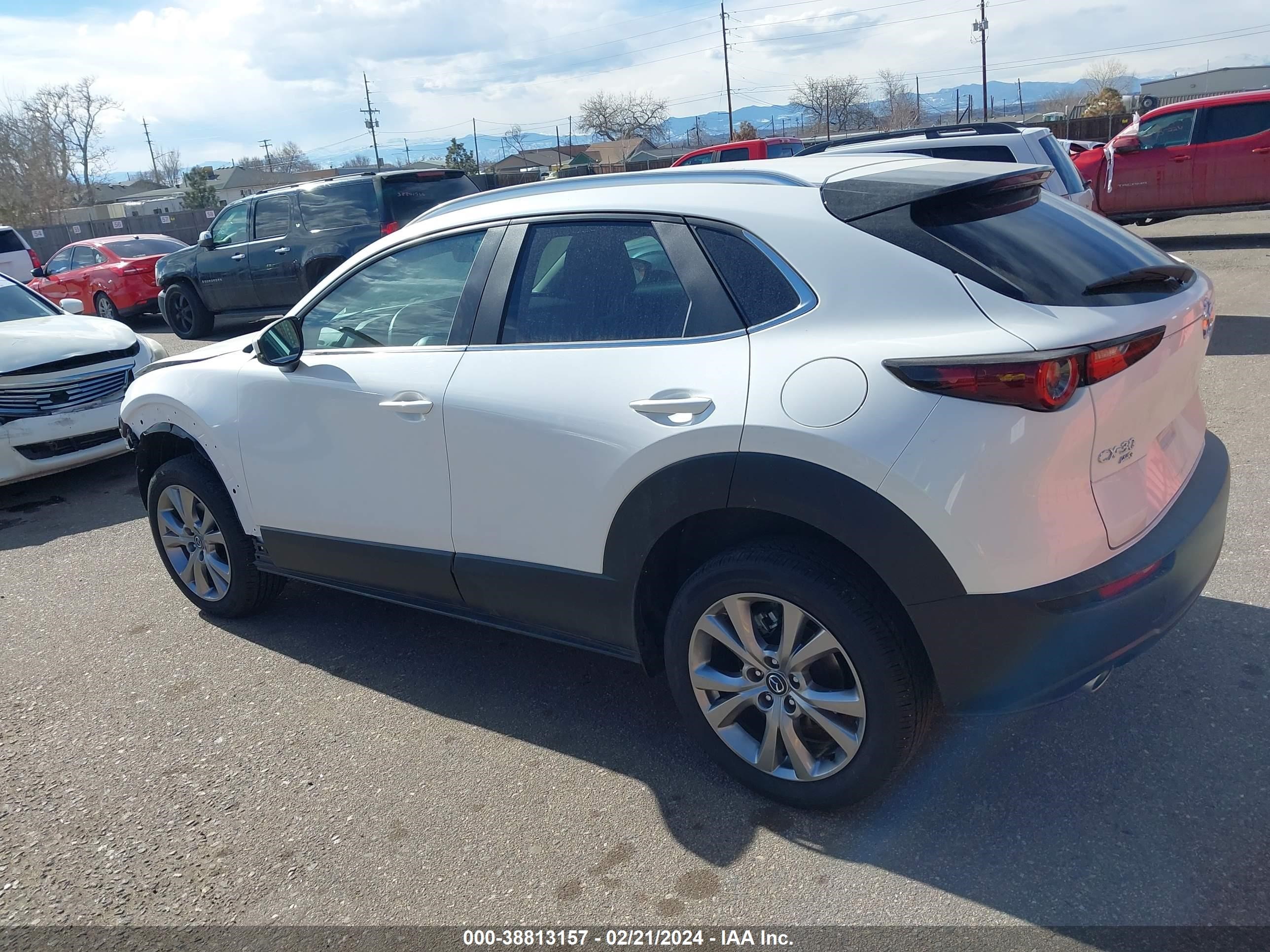 Photo 2 VIN: 3MVDMBCM4PM562716 - MAZDA CX-30 