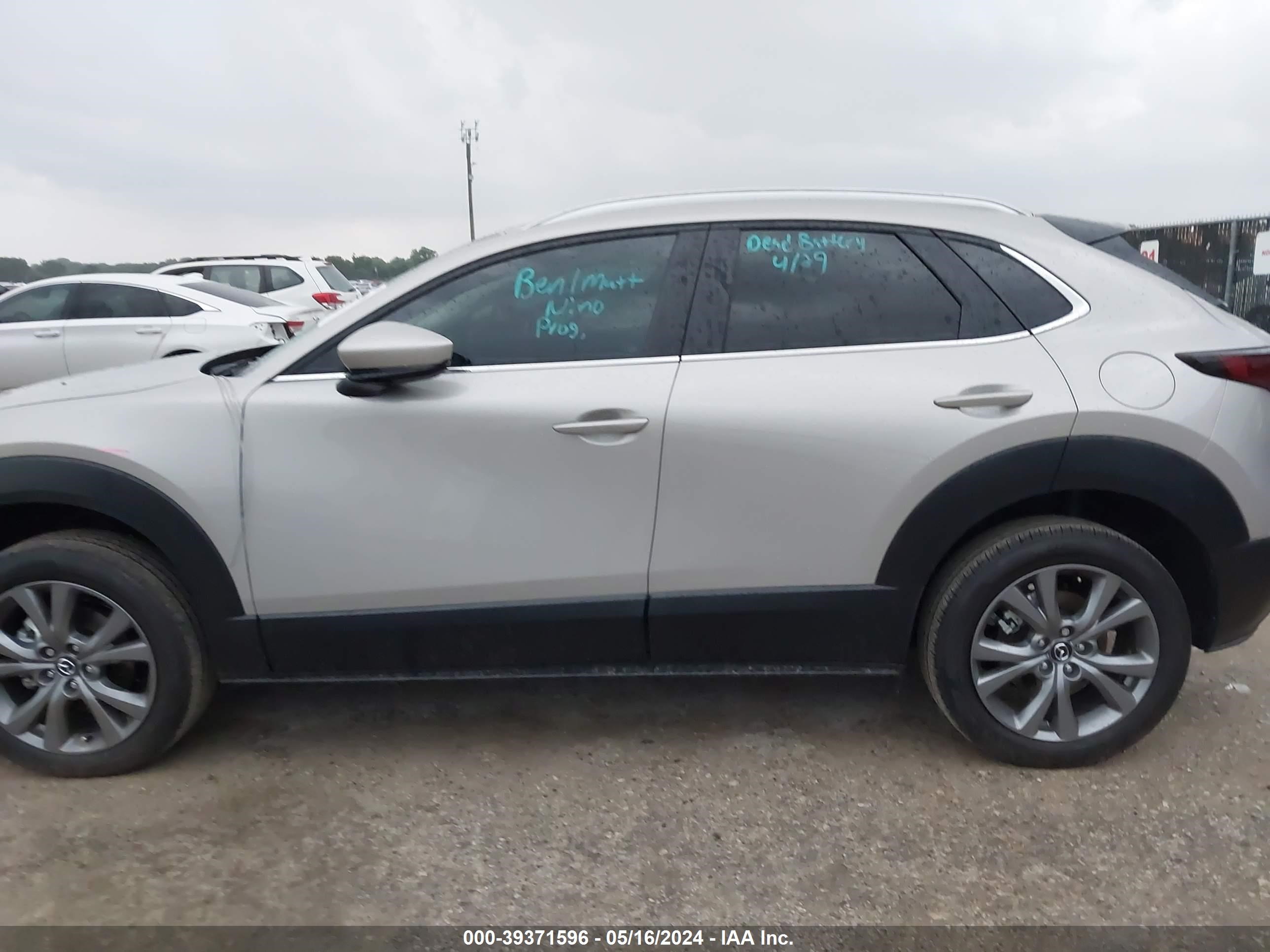 Photo 14 VIN: 3MVDMBCM5RM675352 - MAZDA CX-30 