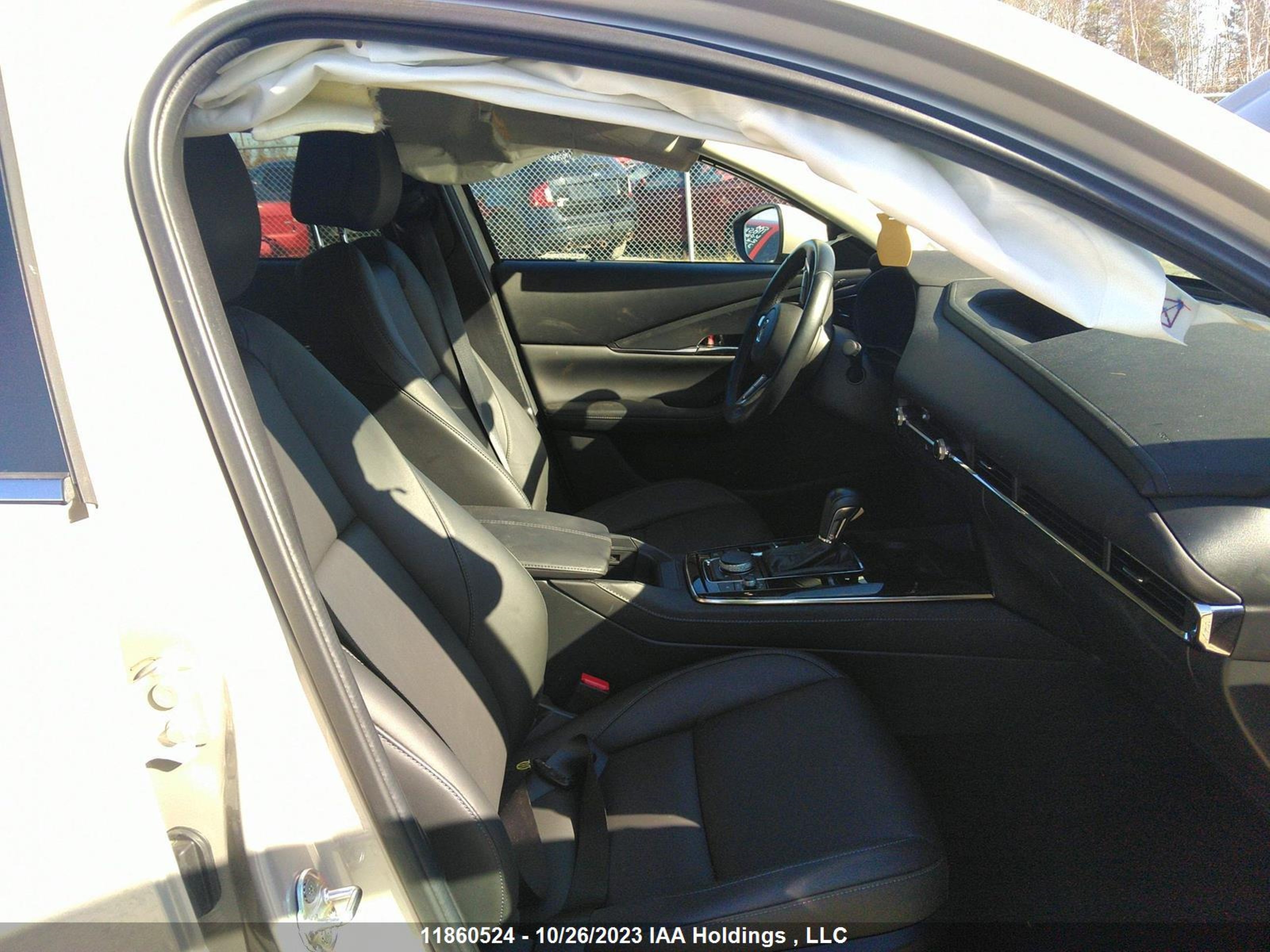 Photo 4 VIN: 3MVDMBCM8PM522008 - MAZDA CX-30 