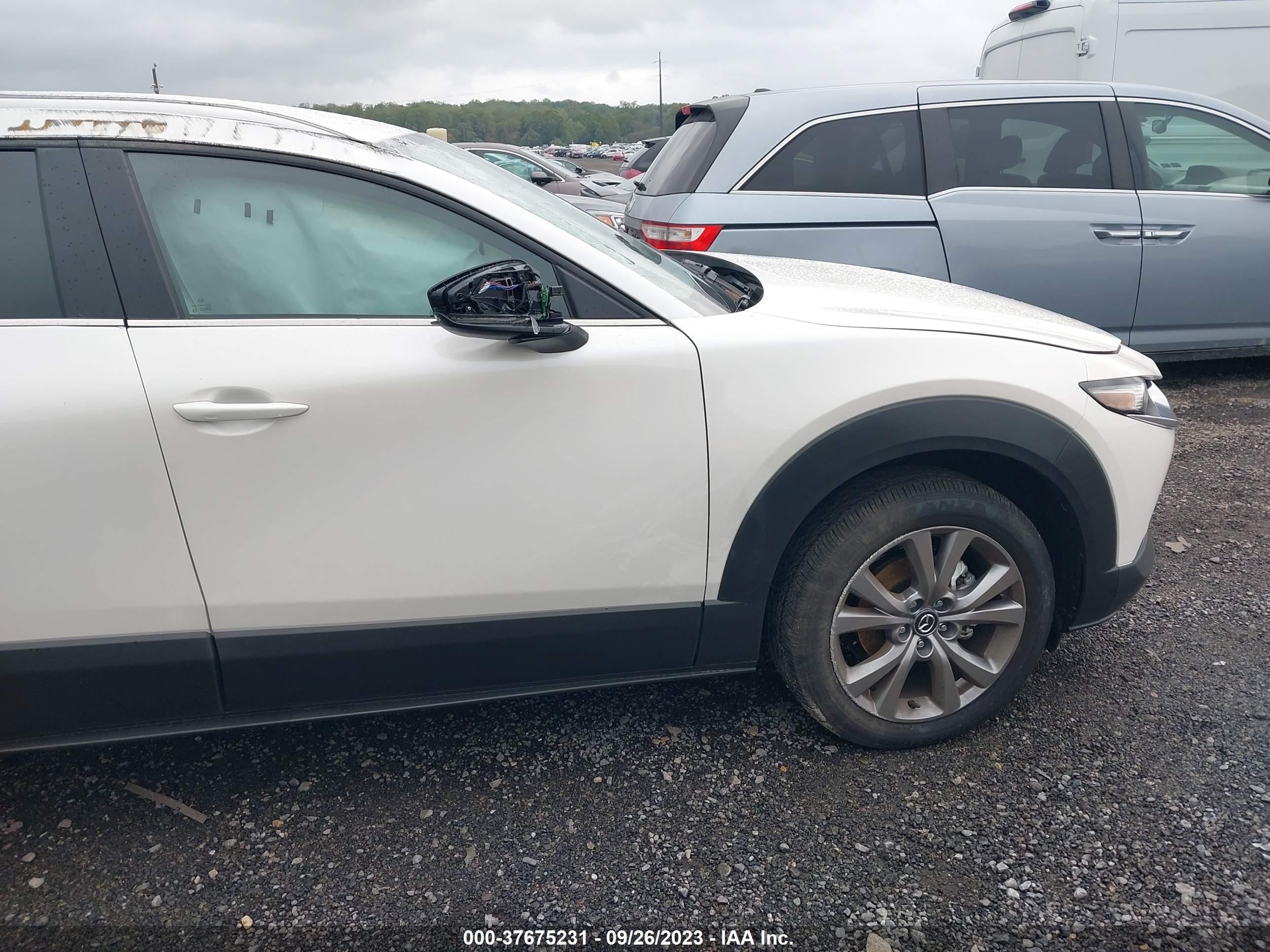 Photo 12 VIN: 3MVDMBCMXPM567855 - MAZDA CX-30 