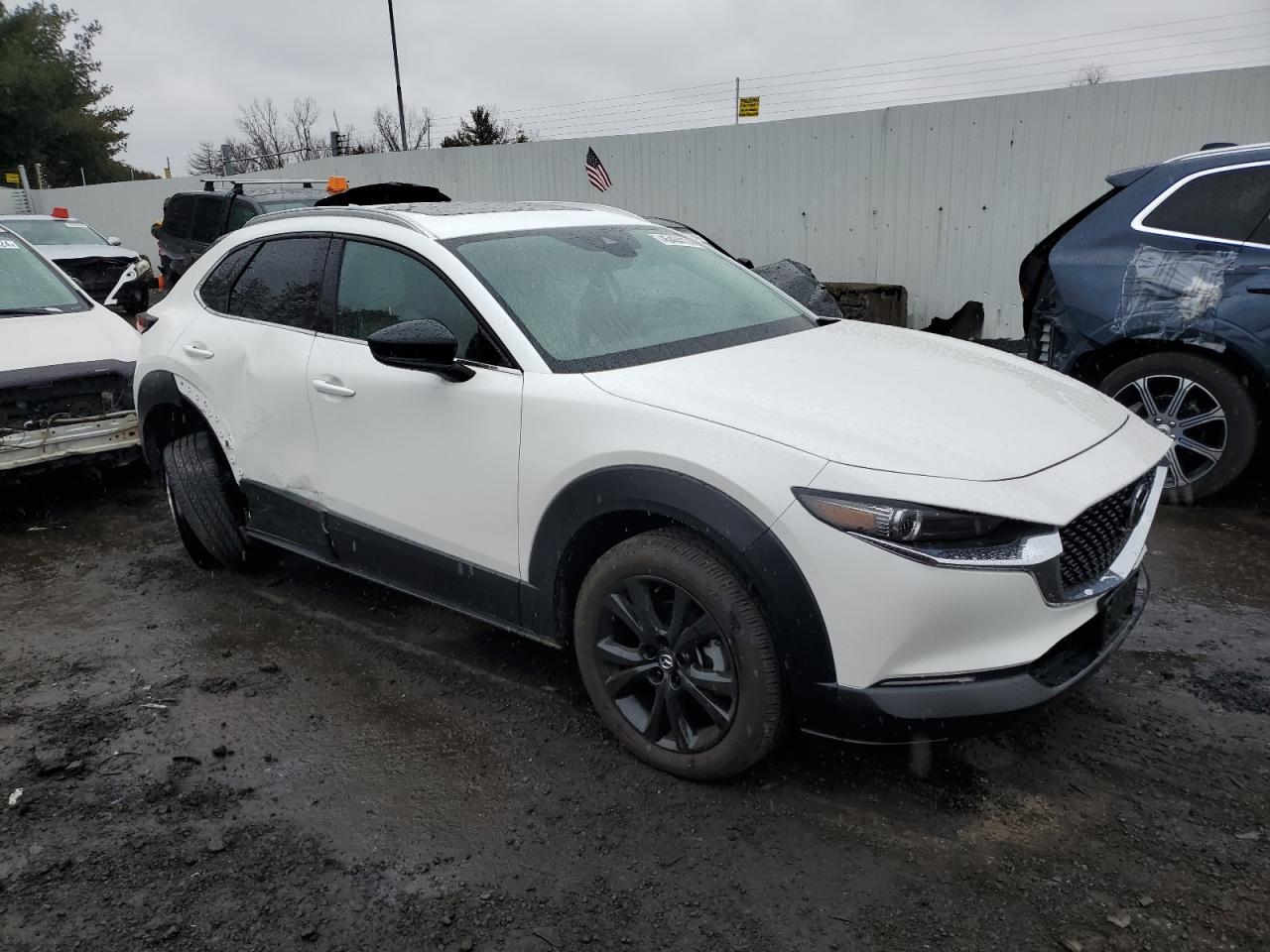 Photo 3 VIN: 3MVDMBDY3PM546539 - MAZDA CX-30 