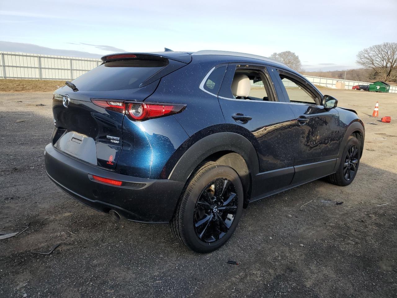 Photo 2 VIN: 3MVDMBDY9PM515960 - MAZDA CX-30 