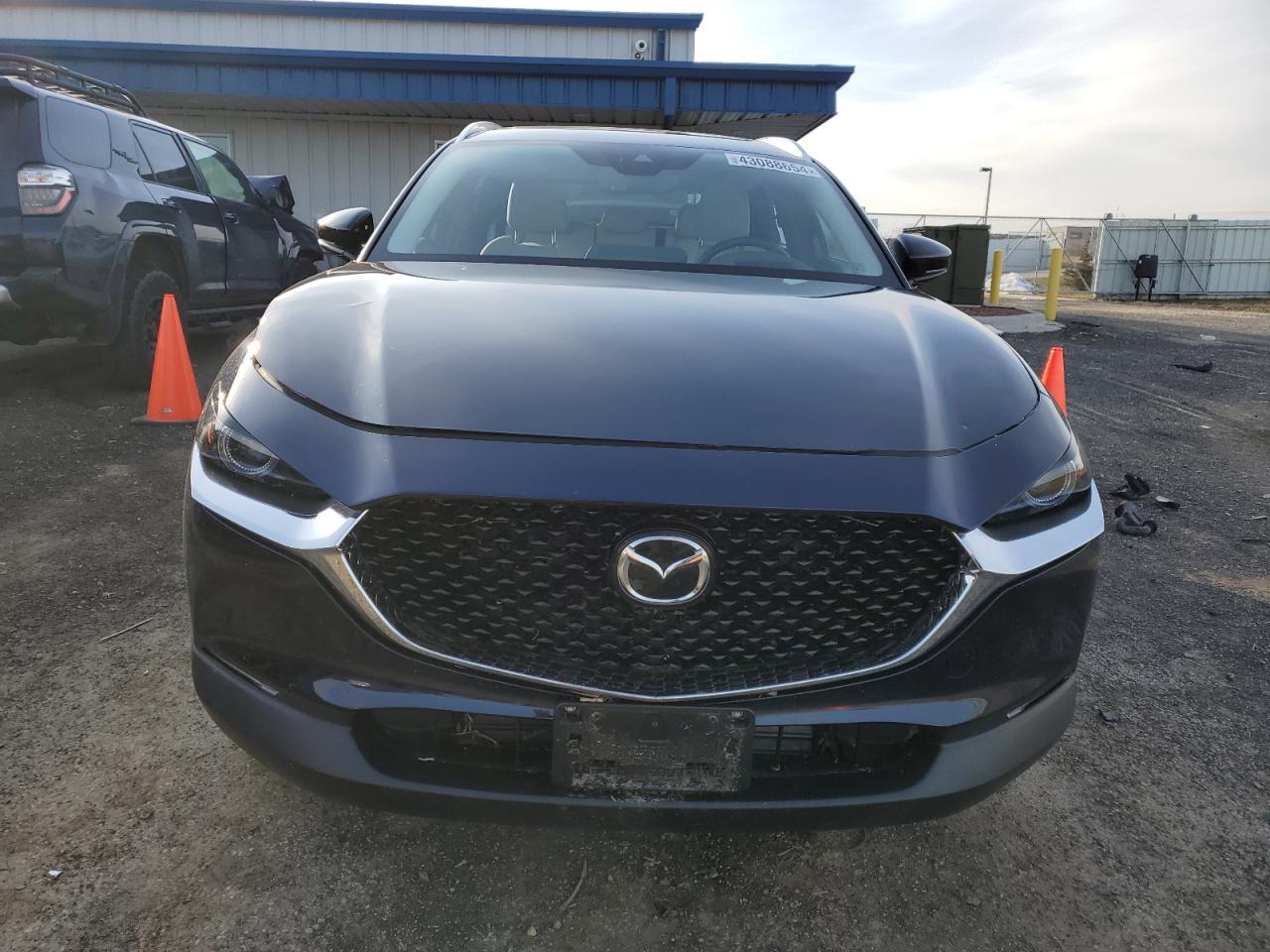 Photo 4 VIN: 3MVDMBDY9PM515960 - MAZDA CX-30 