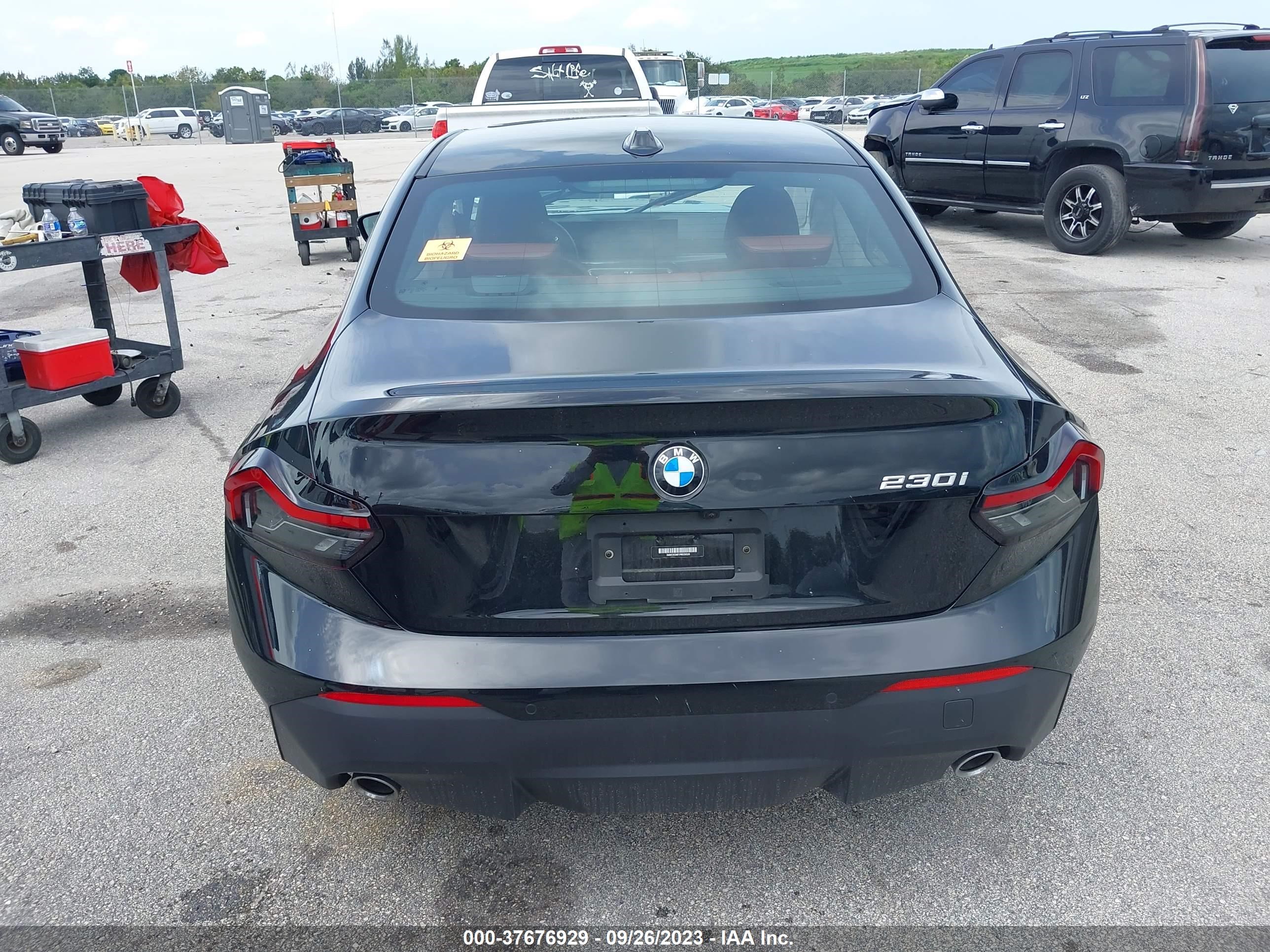 Photo 14 VIN: 3MW23CM01P8D28326 - BMW 2ER 