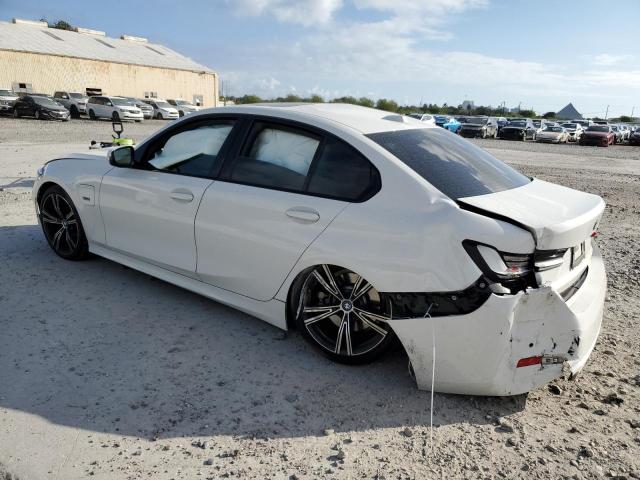 Photo 1 VIN: 3MW39FF00P8D70486 - BMW 330E 