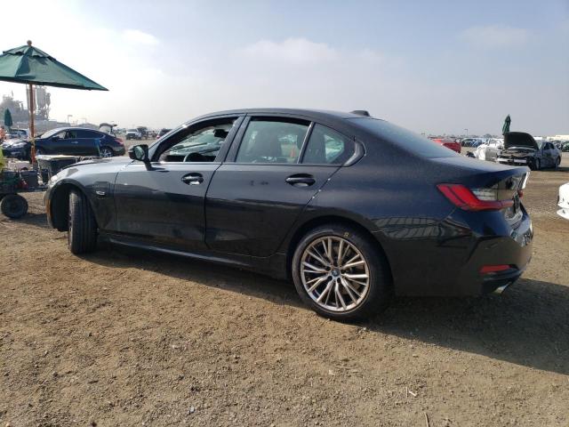 Photo 1 VIN: 3MW39FF02P8C89943 - BMW 330E 