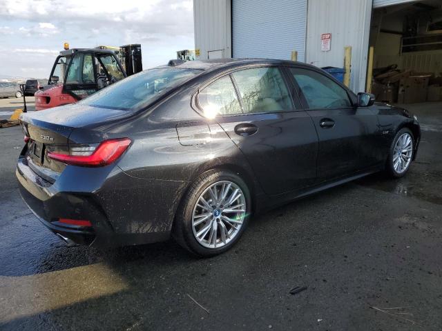 Photo 2 VIN: 3MW39FF02P8C89974 - BMW 3 SERIES 