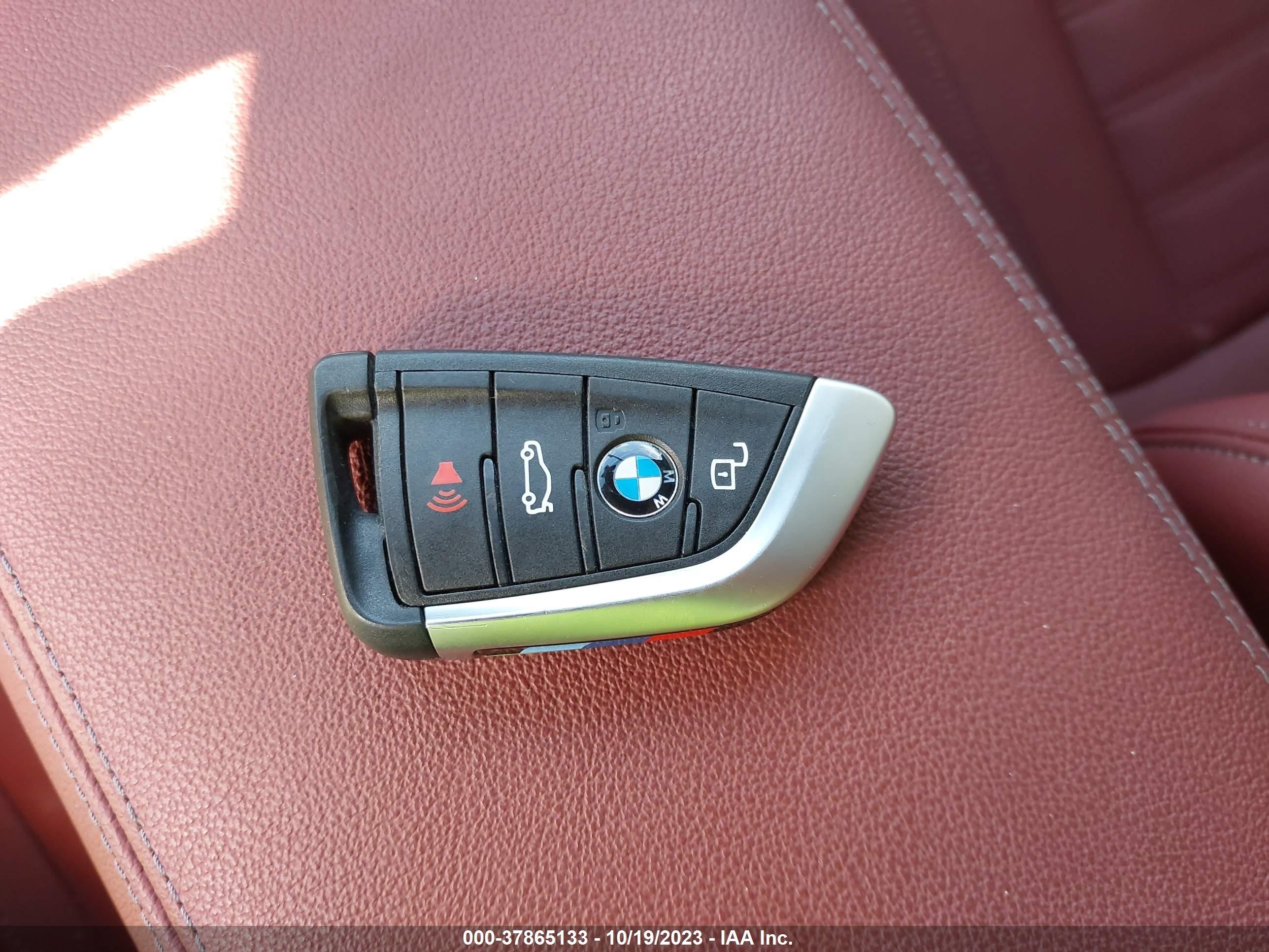 Photo 10 VIN: 3MW39FF02P8C97539 - BMW 3ER 