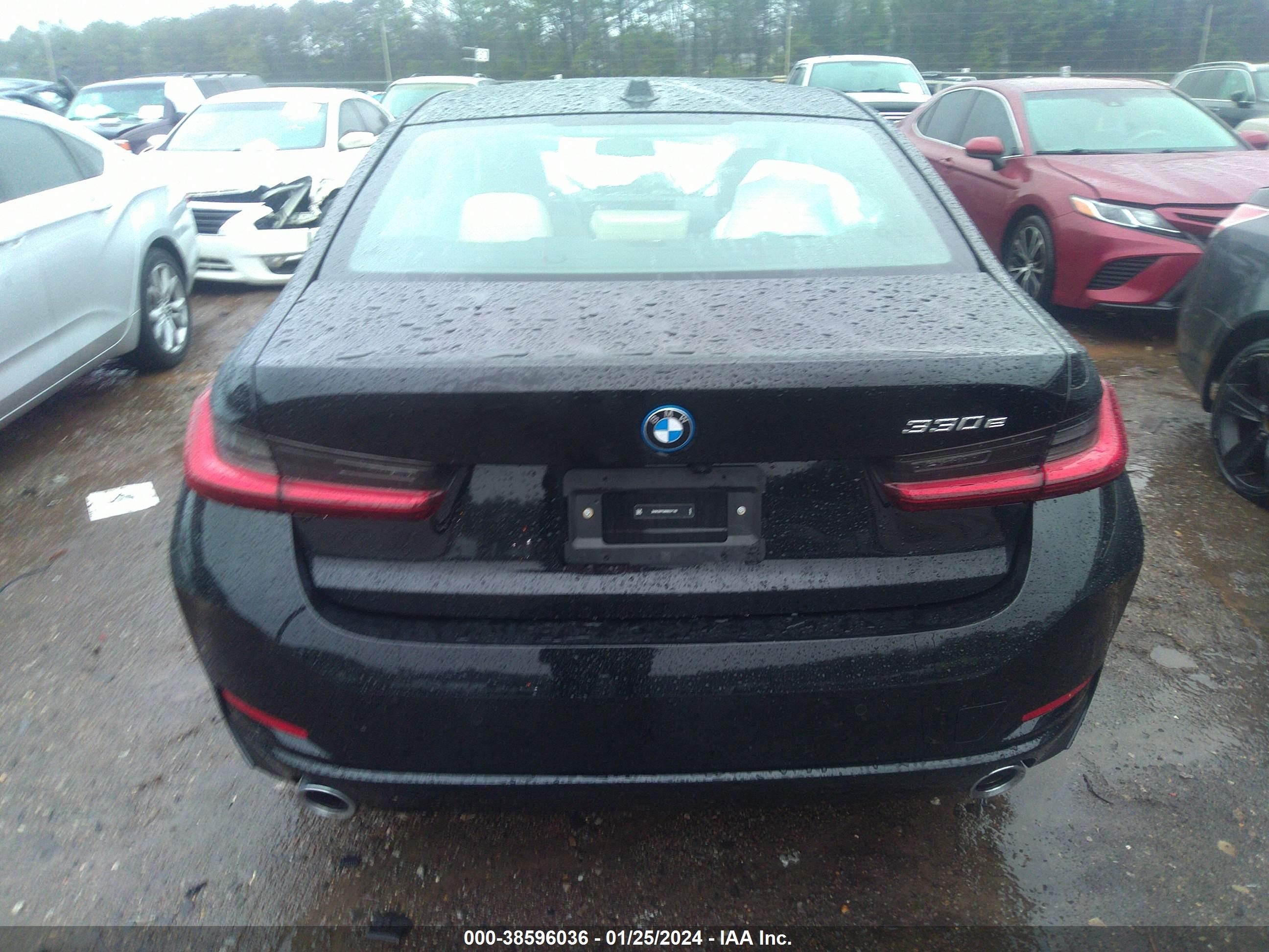 Photo 15 VIN: 3MW39FF08R8E07190 - BMW 3ER 