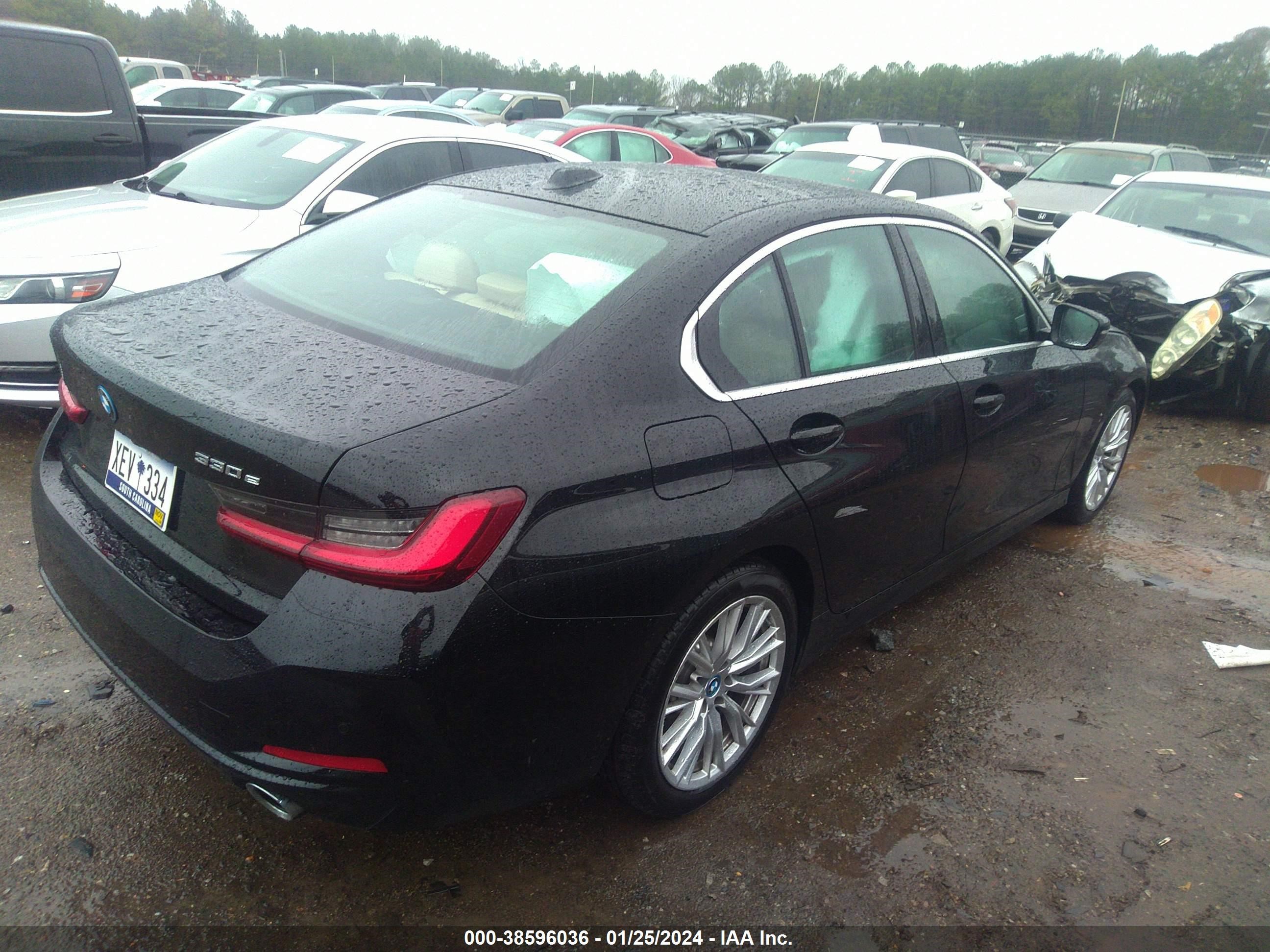 Photo 3 VIN: 3MW39FF08R8E07190 - BMW 3ER 