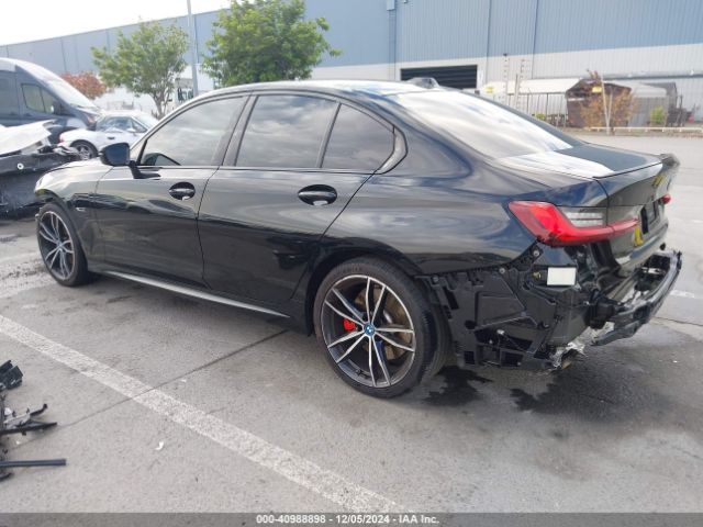 Photo 2 VIN: 3MW39FF0XP8C96638 - BMW 330E 