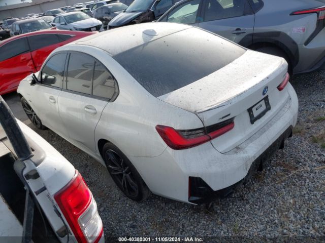 Photo 2 VIN: 3MW39FS0XP8D08065 - BMW 330E 