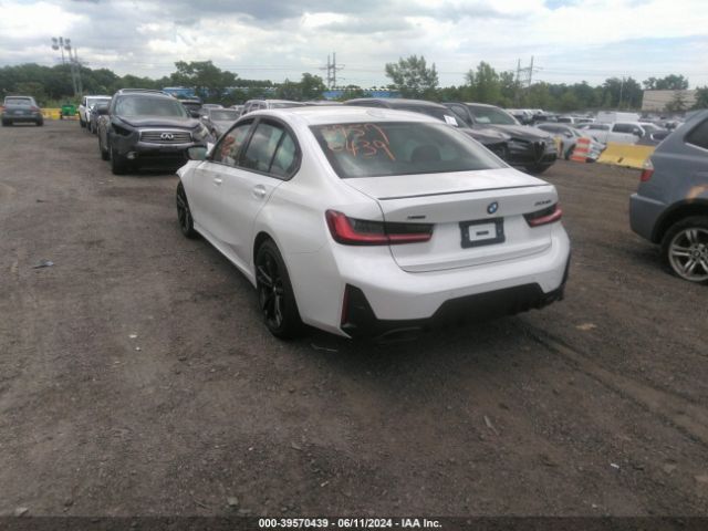 Photo 2 VIN: 3MW49FF02R8E33031 - BMW 340I 