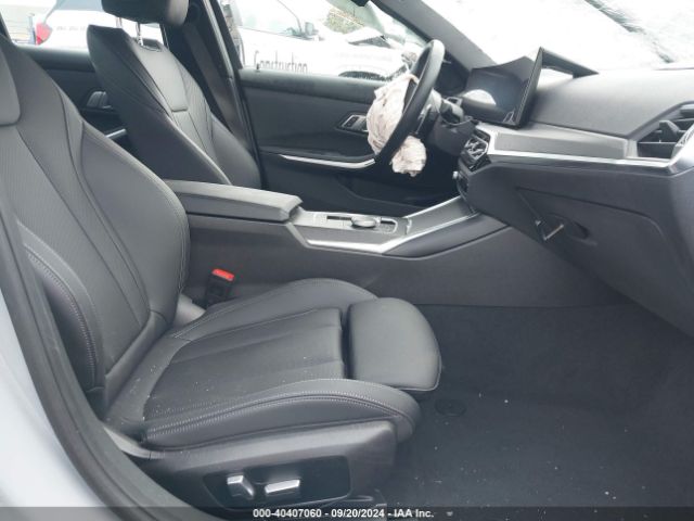 Photo 4 VIN: 3MW49FF07P8C80644 - BMW 340I 