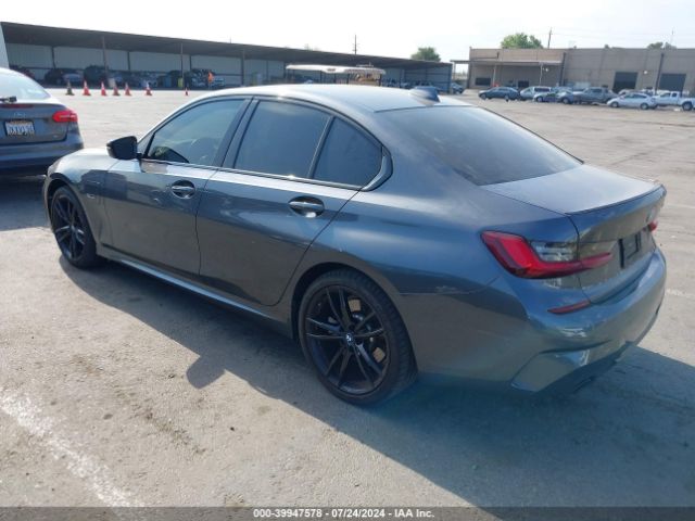 Photo 2 VIN: 3MW5P7J01N8C37132 - BMW 330E 