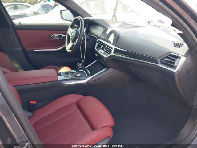 Photo 4 VIN: 3MW5P7J01N8C65528 - BMW 330E 