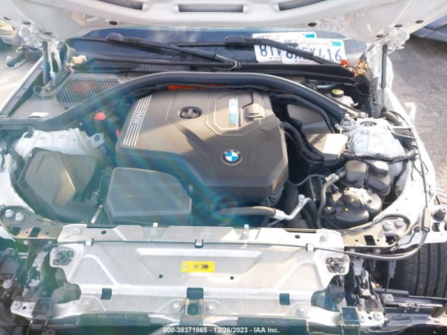 Photo 9 VIN: 3MW5P7J04M8B52218 - BMW 3 SERIES 