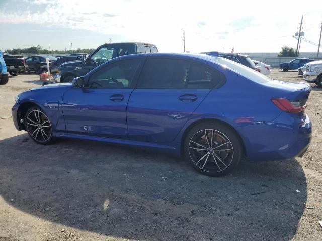 Photo 1 VIN: 3MW5P7J04N8C52336 - BMW 330E 