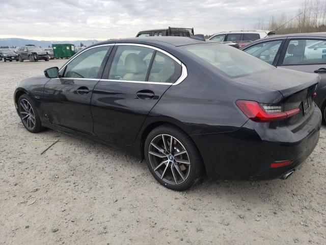 Photo 1 VIN: 3MW5P7J04N8C72585 - BMW 330E 