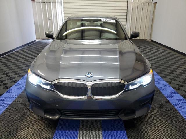 Photo 4 VIN: 3MW5P7J06N8C65136 - BMW 330E 