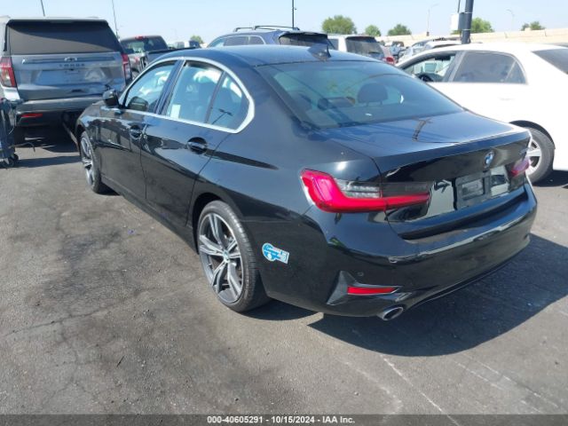 Photo 2 VIN: 3MW5P7J07M8B64606 - BMW 330E 