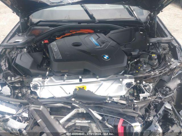 Photo 9 VIN: 3MW5P7J07N8C62360 - BMW 330E 