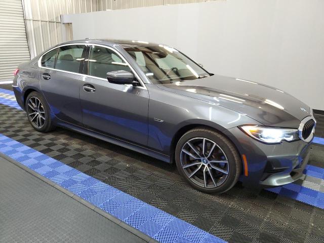 Photo 3 VIN: 3MW5P7J08N8C65140 - BMW 330E 