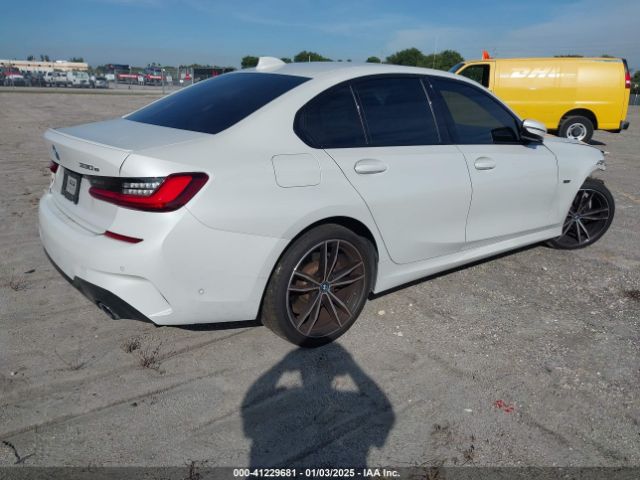 Photo 3 VIN: 3MW5P7J08N8C65252 - BMW 330E 