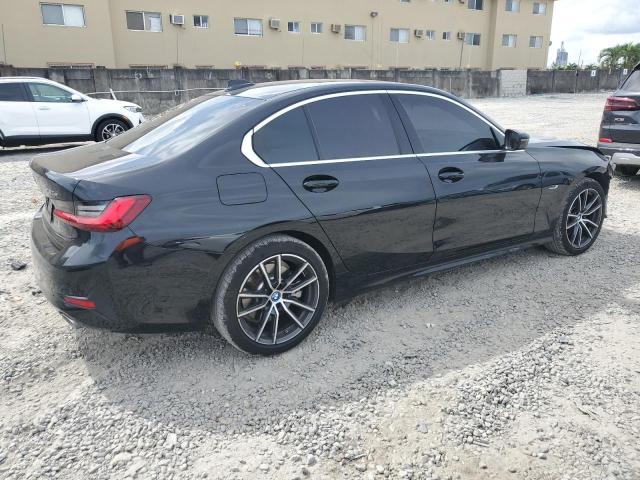 Photo 2 VIN: 3MW5P7J0XN8C75233 - BMW 330E 