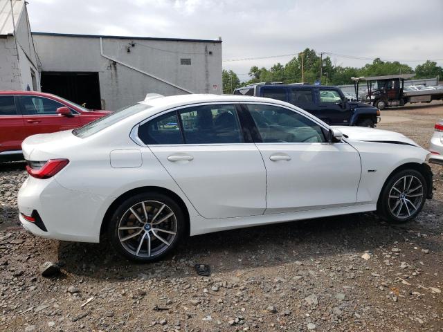 Photo 2 VIN: 3MW5P9J01N8C53262 - BMW 330XE 