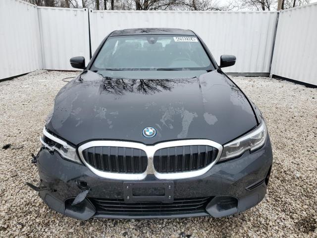 Photo 4 VIN: 3MW5P9J01N8C65749 - BMW 3 SERIES 