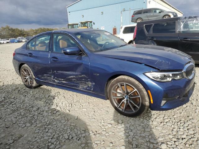 Photo 3 VIN: 3MW5P9J03N8C35166 - BMW 3 SERIES 