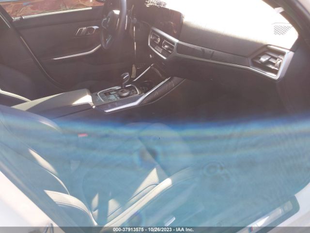 Photo 4 VIN: 3MW5P9J05N8C76091 - BMW 3 SERIES 