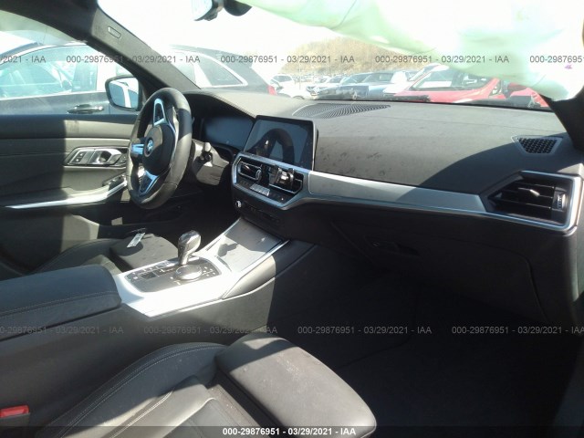 Photo 4 VIN: 3MW5P9J06M8B64477 - BMW 330 