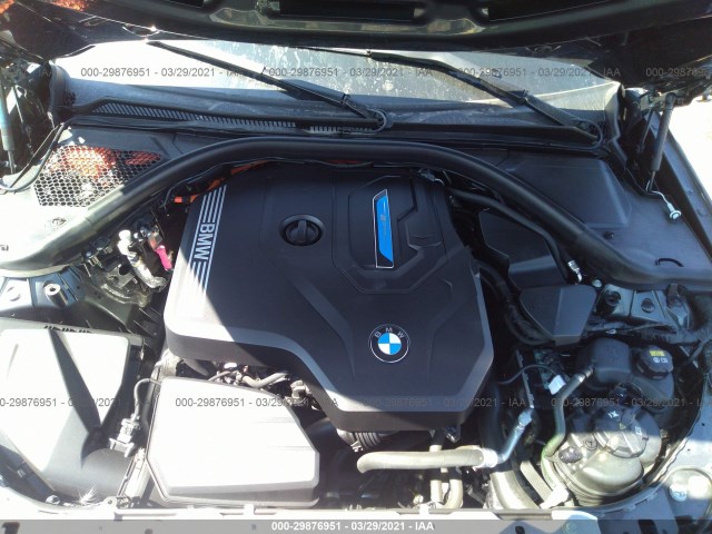 Photo 9 VIN: 3MW5P9J06M8B64477 - BMW 330 